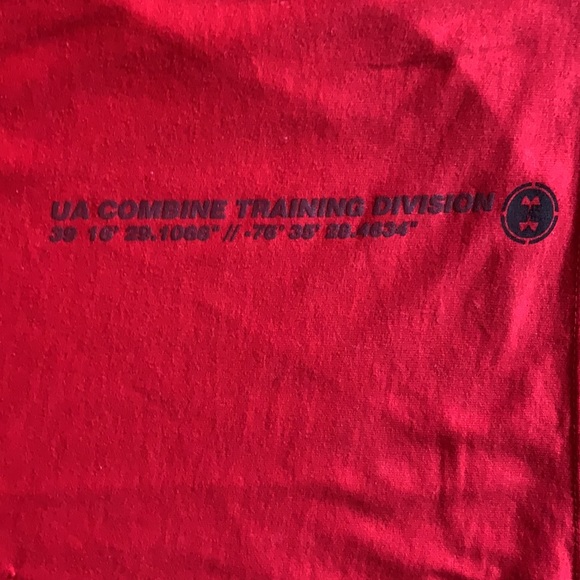 Under Armour Dry Fit T-Shirt - Picture 4 of 4